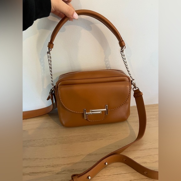 Tod’s double T camera bag - Picture 2 of 10